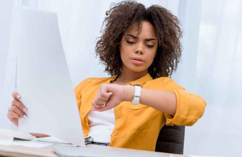 Heures supplémentaires et délai de prévenance : que dit le Code du travail ?-Francfort Business